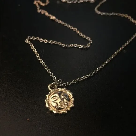 Sun Face Necklace Silver coloured Chain - Picture 2 of 11